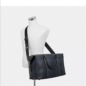 Coach Men’s Travel Duffle Bag F41312 like new